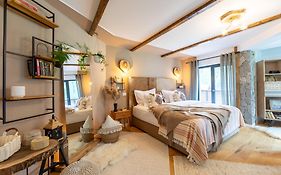 Bransilvania Fantasy Boutique Chalet - Adults Only